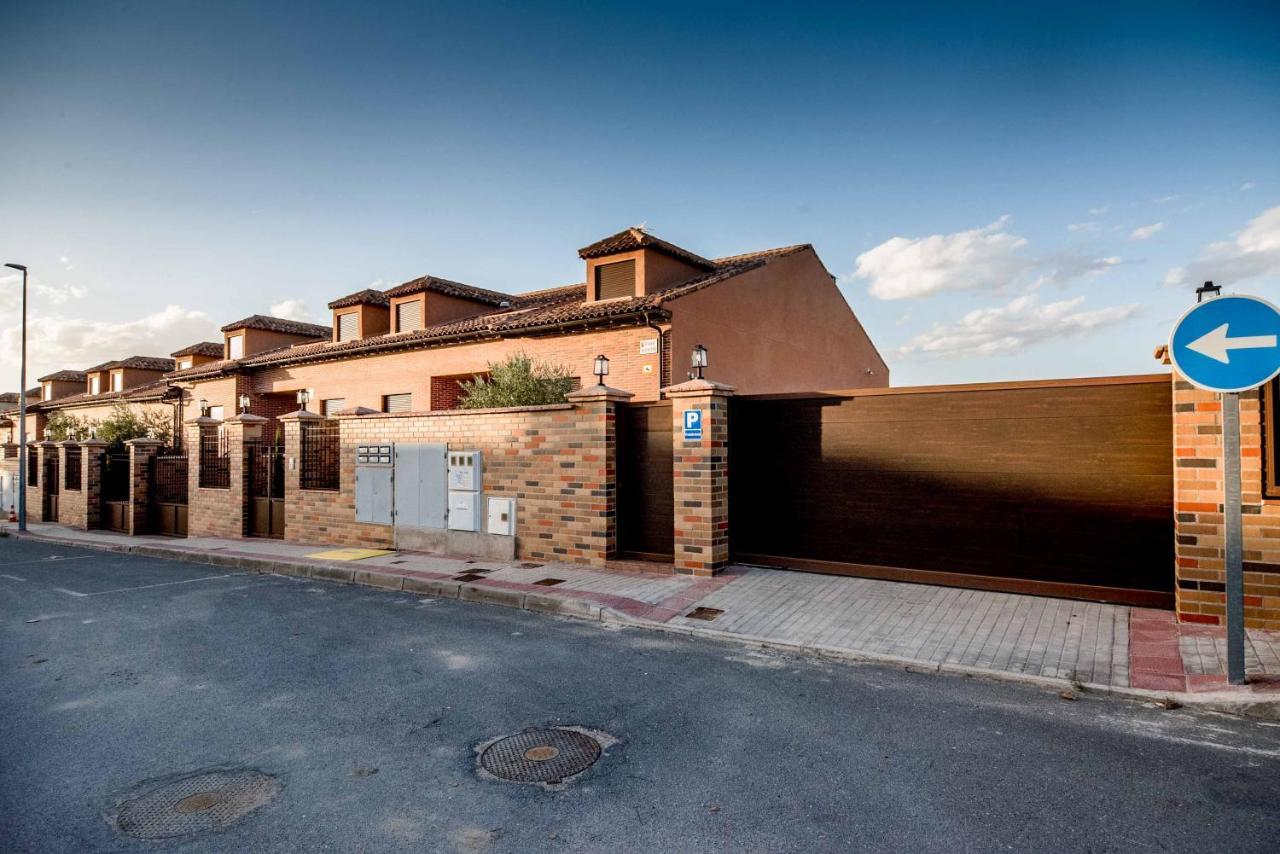 Apartamentos Al Paso De Toledo, Puy Du Fou A 10Km Burguillos de Toledo Buitenkant foto